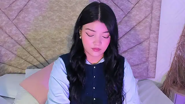 EmmaBlossom online show from January 2026 12:42:02 PM