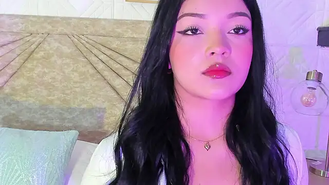 EmmaBlossom online show from February 2026 12:33:01 PM