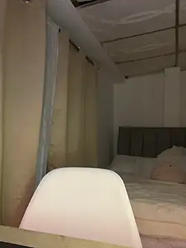 EmmaBlossom online show from January 2026 03:43:01 AM