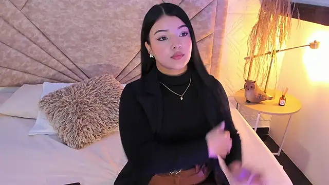 EmmaBlossom online show from December 2025 12:42:01 PM