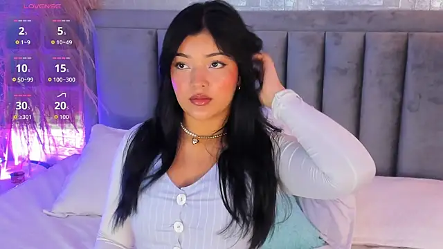 EmmaBlossom online show from November 2025 03:06:02 PM