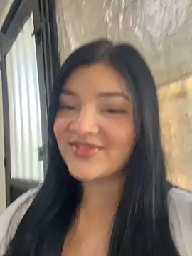 Snapshot of EmmaBlossom chatting on September 2025 04:58:01 PM EmmaBlossom online show from September 2025 04:58:01 PM
