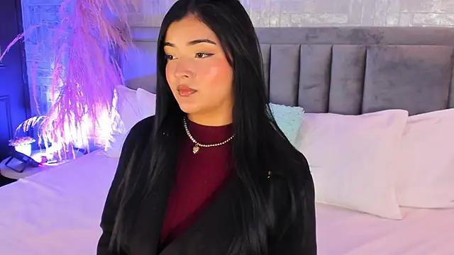 EmmaBlossom online show from November 2025 07:40:01 PM