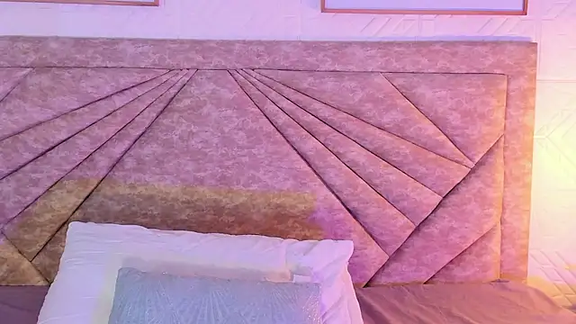 EmmaBlossom online show from February 2026 01:22:02 PM