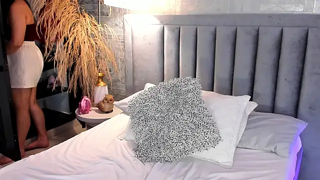 EmmaBlossom online show from April 2026 12:45:01 PM