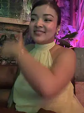 EmmaBlossom online show from February 2026 03:48:01 AM