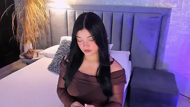 EmmaBlossom online show from April 2026 12:28:02 PM