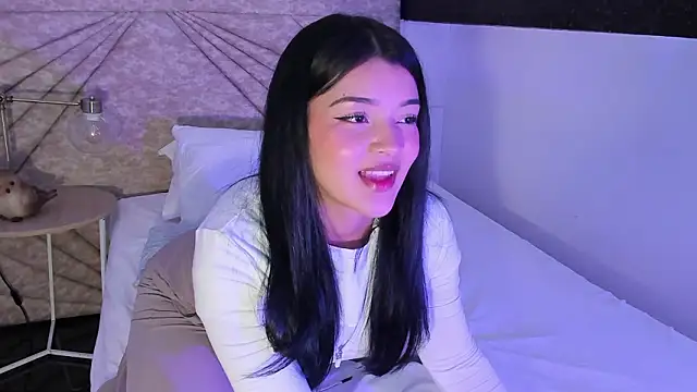 EmmaBlossom online show from March 2026 12:38:01 PM