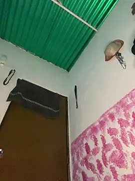 Snapshot of Pingasaboy20 chatting on February 2026 01:32:01 PM Pingasaboy20 online show from February 2026 01:32:01 PM