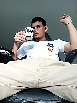 Pingasaboy20 online show from November 2025 10:13:02 PM