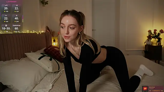 SophieBelll online show from December 2025 11:45:02 AM