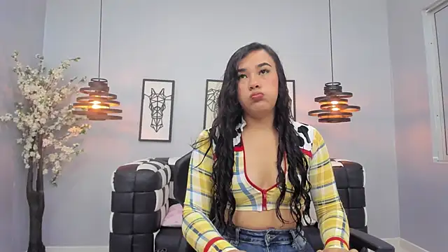 Snapshot of Kira_Naughty chatting on October 2025 11:44:01 AM Kira Naughty online show from October 2025 11:44:01 AM