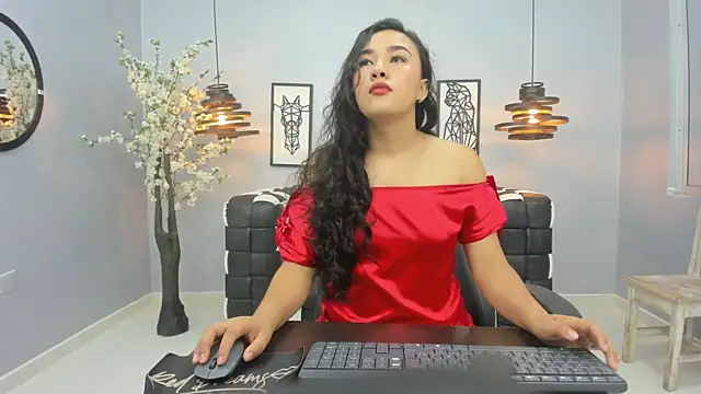 Snapshot of Kira_Naughty chatting on October 2025 11:51:01 AM Kira Naughty online show from October 2025 11:51:01 AM