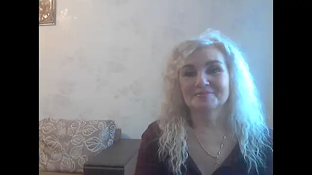 LadySexyBlond online show from May 2026 12:33:01 PM