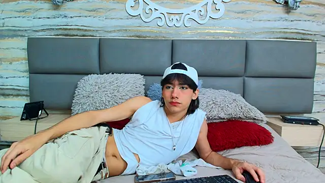 Lovers 21 online show from October 2025 07:50:01 PM