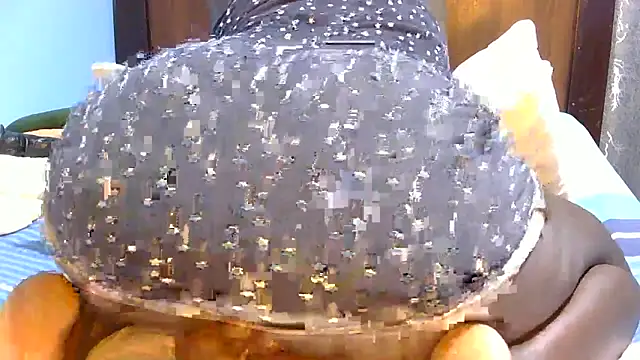 Snapshot of SpiceySnack chatting on February 2026 03:34:02 PM SpiceySnack online show from February 2026 03:34:02 PM