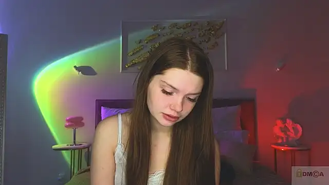 Nicole Broown  online show from December 2025 09:19:02 PM