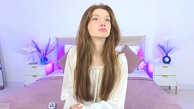 Snapshot of Nicole_Broown_ chatting on September 2025 10:04:02 PM Nicole Broown online show from September 2025 10:04:02 PM