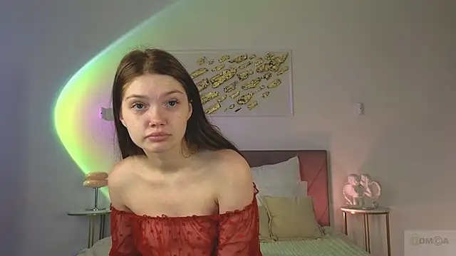 Nicole Broown  online show from October 2025 09:22:02 PM