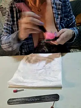 Snapshot of candymaxxx chatting on December 2025 07:08:01 PM candymaxxx online show from December 2025 07:08:01 PM