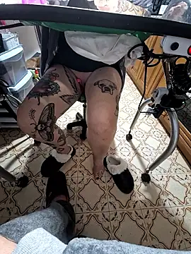 Snapshot of candymaxxx chatting on November 2025 06:41:02 PM candymaxxx online show from November 2025 06:41:02 PM