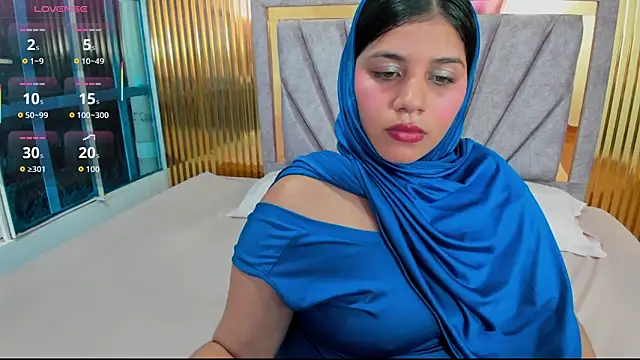 Amyra Rasi online show from November 2025 07:14:01 PM