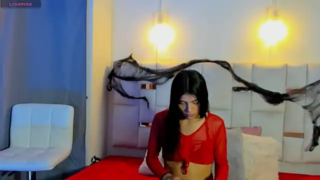 Snapshot of AelithEscarlata chatting on October 2025 12:06:01 PM AelithEscarlata online show from October 2025 12:06:01 PM
