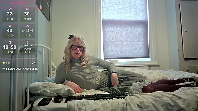 Snapshot of FalseProfile69 chatting on October 2025 12:07:01 PM FalseProfile69 online show from October 2025 12:07:01 PM