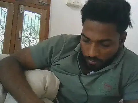 Snapshot of Raw12499 chatting on December 2025 07:19:01 AM Raw12499 online show from December 2025 07:19:01 AM