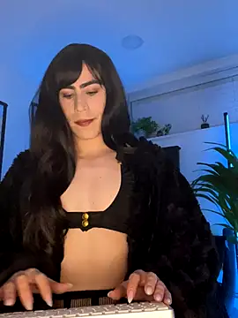 emilycolte online show from November 2025 02:12:02 AM