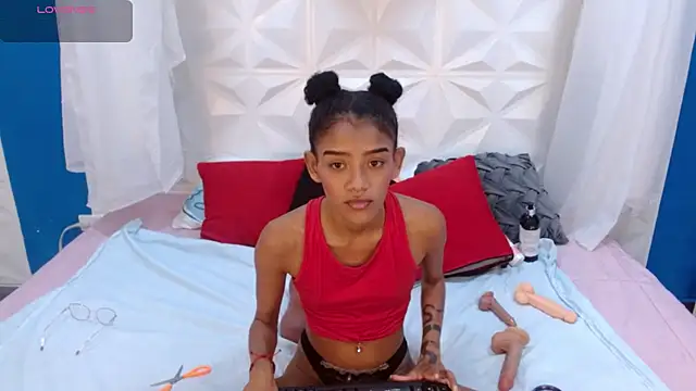 adisson petite1 online show from December 2025 06:18:02 PM