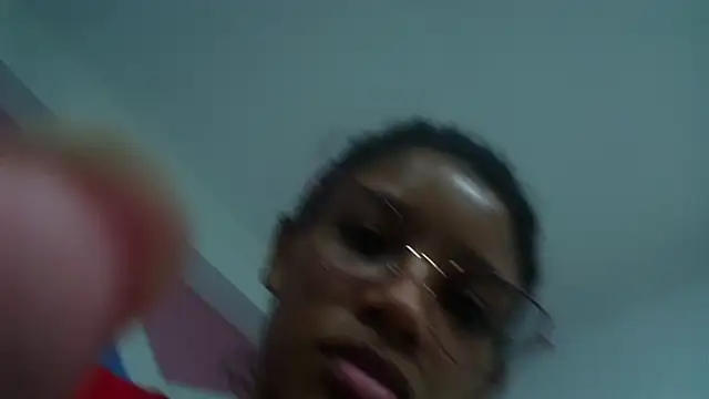 Snapshot of adisson_petite1 chatting on October 2025 05:24:01 PM adisson petite1 online show from October 2025 05:24:01 PM