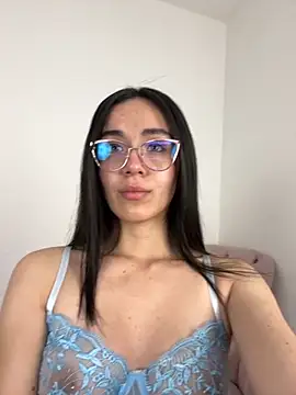 Snapshot of Liaa_sr chatting on September 2025 07:43:02 PM Liaa sr online show from September 2025 07:43:02 PM