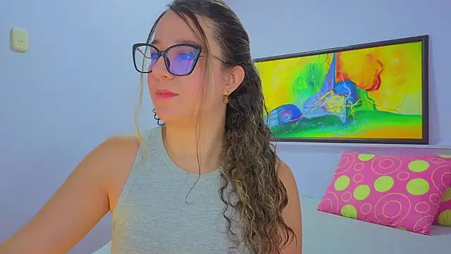 Snapshot of katiaa_lovv chatting on June 2026 12:13:01 PM katiaa lovv online show from June 2026 12:13:01 PM