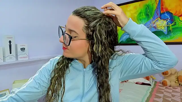 katiaa lovv online show from February 2026 12:16:01 PM