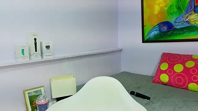 katiaa lovv online show from February 2026 12:27:02 PM