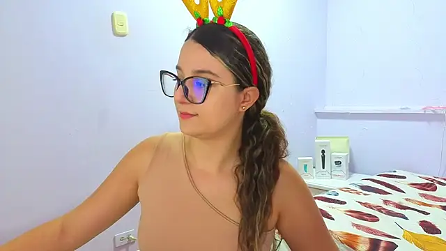 Snapshot of katiaa_lovv chatting on December 2025 01:39:01 PM katiaa lovv online show from December 2025 01:39:01 PM