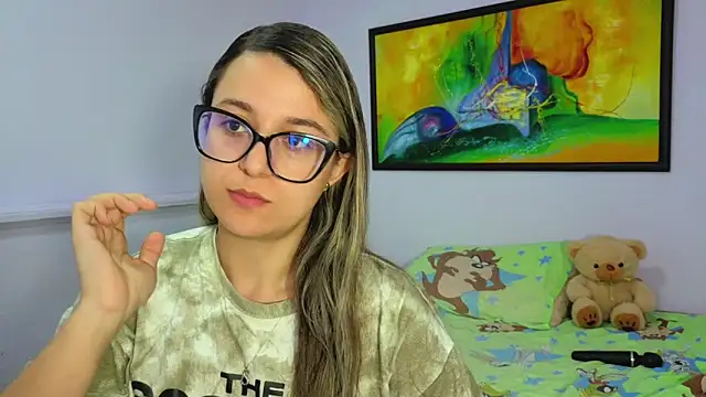 katiaa lovv online show from April 2026 12:12:02 PM