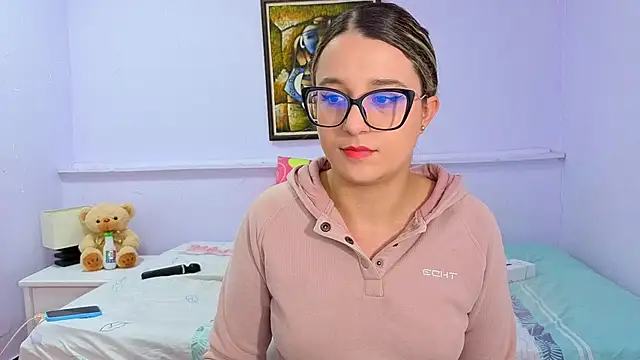 Snapshot of katiaa_lovv chatting on October 2025 11:55:01 AM katiaa lovv online show from October 2025 11:55:01 AM