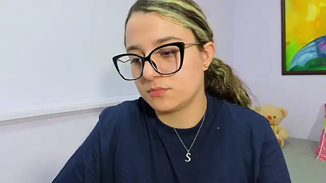 katiaa lovv online show from February 2026 12:10:01 AM