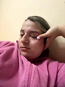 katiaa lovv online show from January 2026 08:37:01 PM