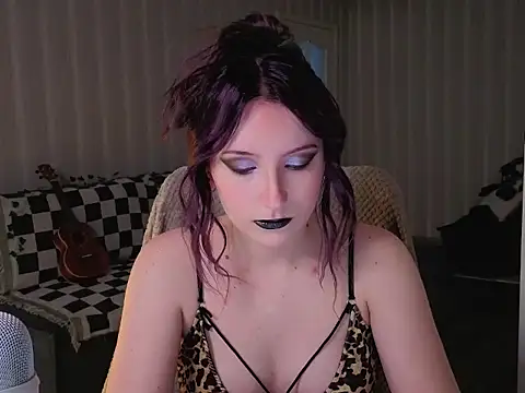 violet-siren-x online show from May 2026 12:44:01 PM