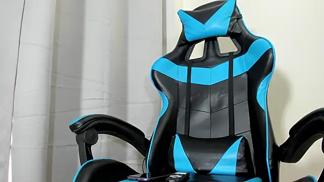 violett  rousee online show from October 2025 02:28:01 PM