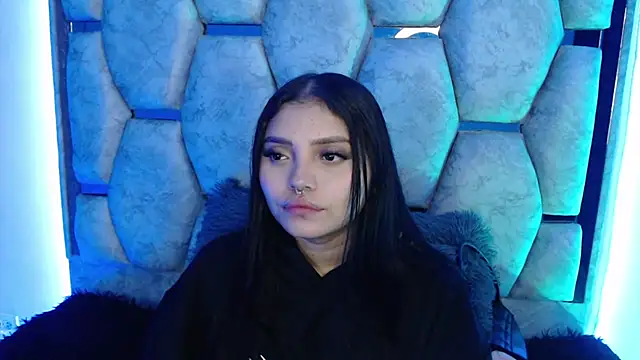 AnalyMilles online show from March 2026 04:04:02 AM