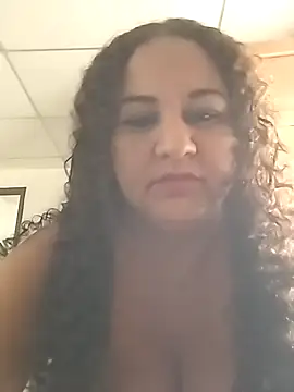 MEYBELLATINA online show from October 2025 08:01:01 PM