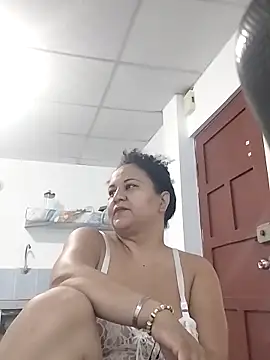 MEYBELLATINA online show from February 2026 08:53:02 PM