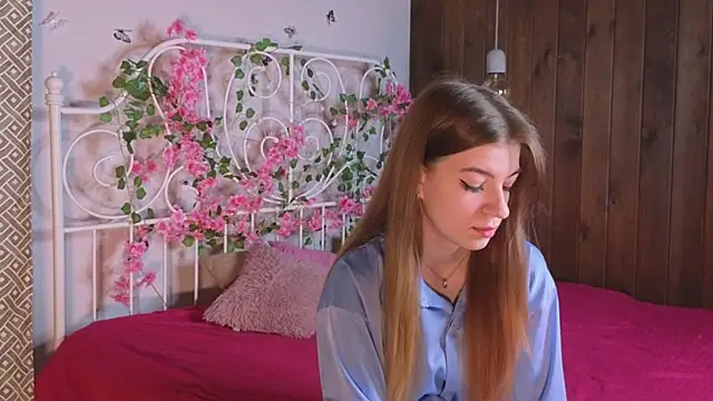 Snapshot of TawanaWalleck chatting on October 2025 07:04:02 PM TawanaWalleck online show from October 2025 07:04:02 PM