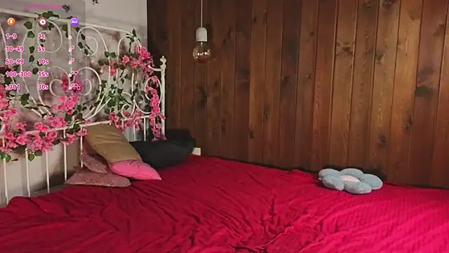 Snapshot of TawanaWalleck chatting on October 2025 06:42:01 PM TawanaWalleck online show from October 2025 06:42:01 PM