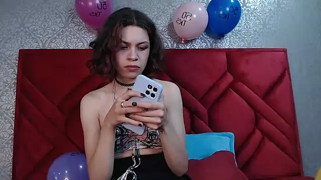 sophie blaake online show from November 2025 03:16:01 AM