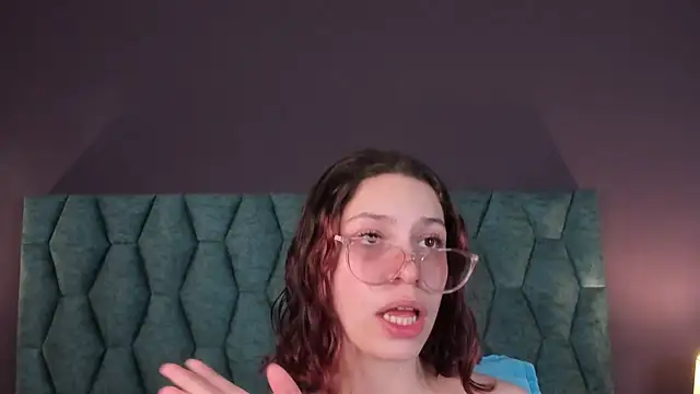 sophie blaake online show from February 2026 03:06:01 AM